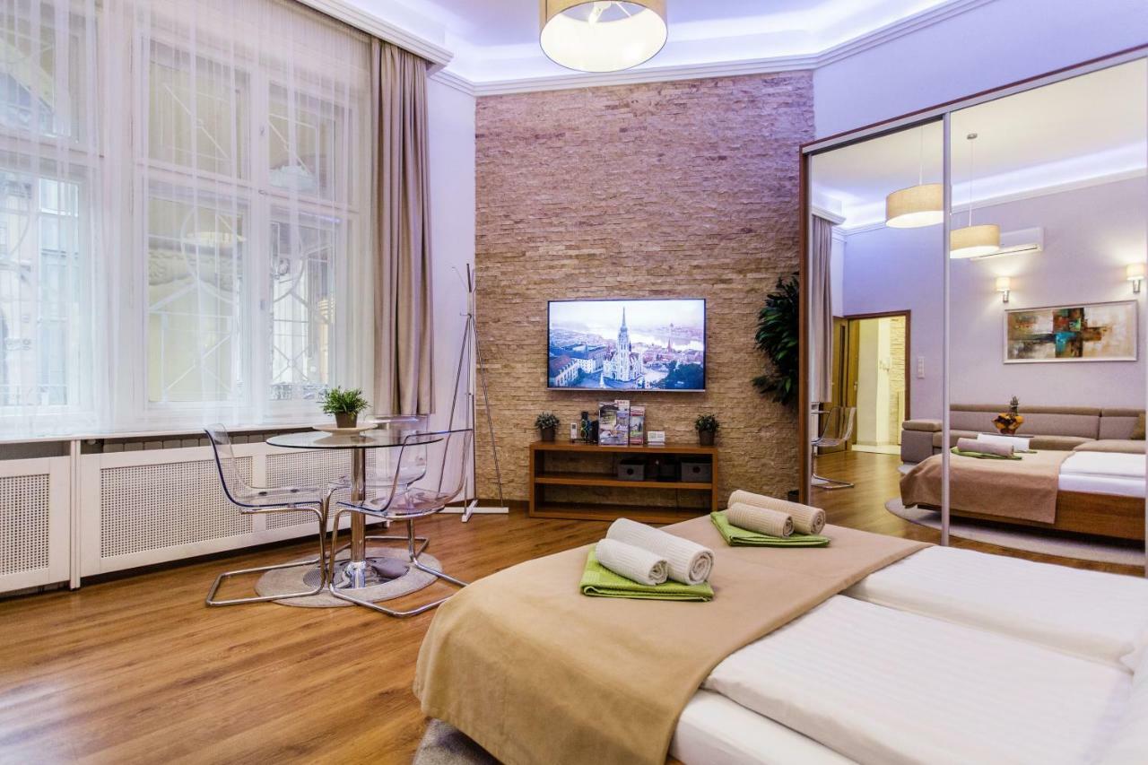 Downtown Design Flat Budapeste Exterior foto