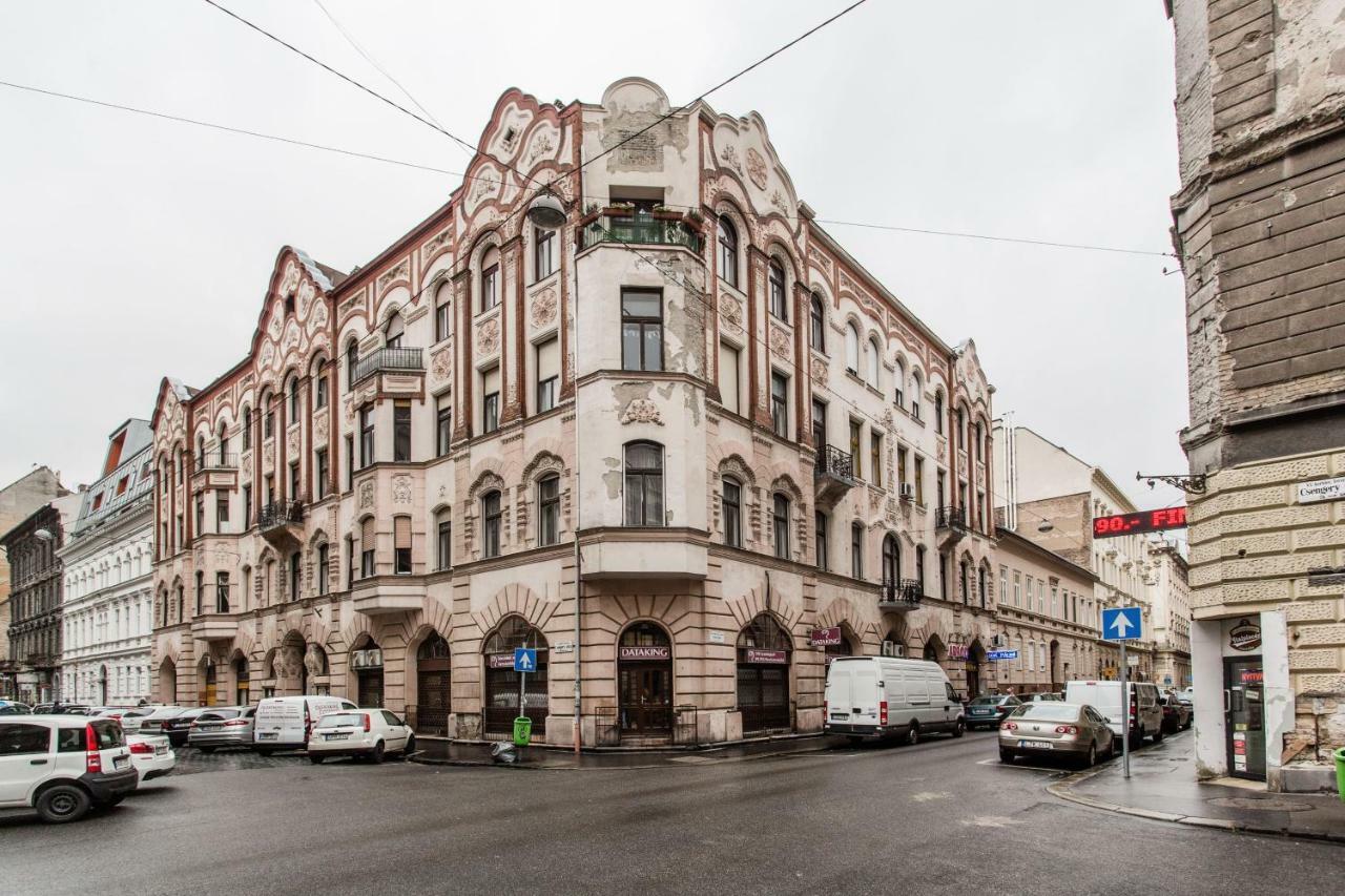 Downtown Design Flat Budapeste Exterior foto